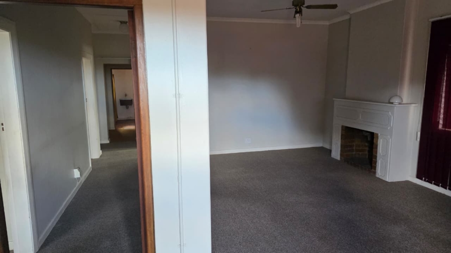 To Let 3 Bedroom Property for Rent in Pineview Western Cape